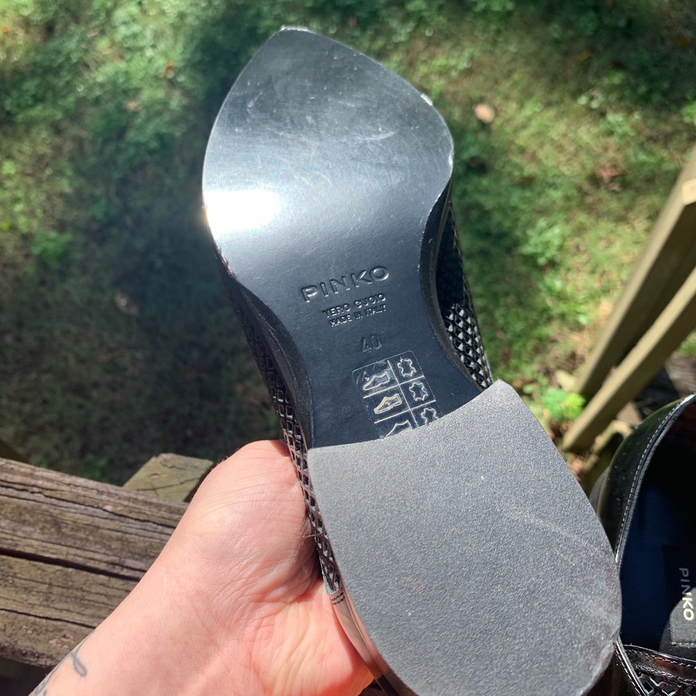 NWOT Pinko Patent Leather Italian Shoes - Picture 6 of 9